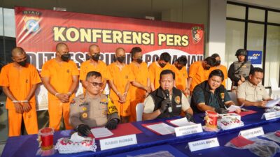 Dua Pemilik dan 2 Orang Calo Senpi Ilegal Diringkus Polda Riau