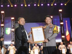 Gubri Resmi Tutup Pestival Paju Jalur Nasional di Tepian Narosa Tahun 2025