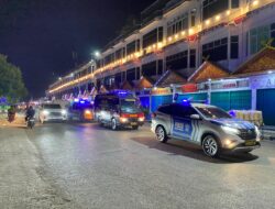 Usai Pacu Jalur 2025, Sat Binmas Polres Kuansing Ajak Warga Gotong Royong Bersihkan Tepian Narosa