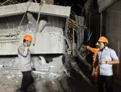 Bupati Subandi Sampaikan Duka Mendalam Tragedi Al Khoziny, Pastikan Evakuasi Hingga Tuntas