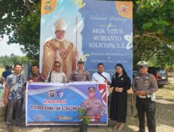 Sat Lantas Polres Kuansing Gelar Giat Minggu Kasih di Gereja St. Antonius Padua, Wujudkan Polri yang Dekat dengan Masyarakat