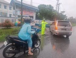 Personil Sat Lantas Polres Batu Bara Gelar Pengaturan Lalu Lintas, Ciptakan Situasi Kamseltibcarlantas yang Kondusif.