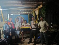 Karang Taruna Desa Petai Gandeng Bhabinkamtibmas Siskamling Rutin