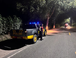 Sat Samapta Polres Batu Bara Gelar Patroli Blue Light Roda Empat di Jalinsum Lima Puluh.