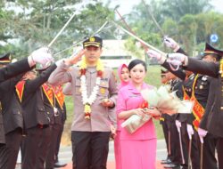 Farewell and Welcome Parade AKBP Raden Ricky dan Kapolres Baru AKBP Hidayat Perdana 