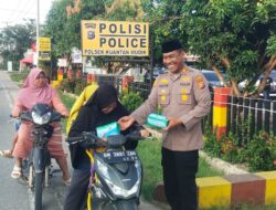 Polsek Kuantan Mudik Berbagi Takjil Bersama Bhayangkari dan Komunitas Diesel Brotherhood
