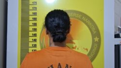 Tim Elang Kuantan Gagalkan Upaya Kabur Pengedar Sabu, 8 Paket Narkotika Diamankan