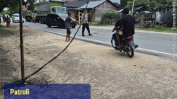 Kabel Menjuntai di Jalan Raya Petai, Pengendara Diminta Waspada