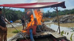 Polsek Benai Tertibkan Aktivitas PETI di Muara Langsat, Tiga Rakit Dompeng Dimusnahkan