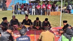 Kontingen Desa Koto Baru Angkat Tradisi “Pulang Bainduak” di Karnaval, Diiringi Musik Gondang Oguang