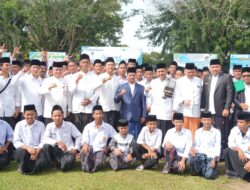 Putih Bersinar Di Lapangan Limuno, H. Muklisin Pimpin Upacara Hari Santri Nasional 2026